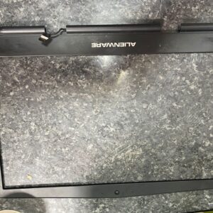 Rama ecran pentru Alienware 17 R3 P43F002