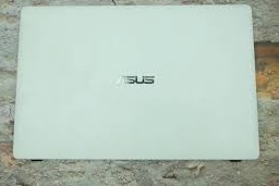 Capac ecran pentru Asus  X552C